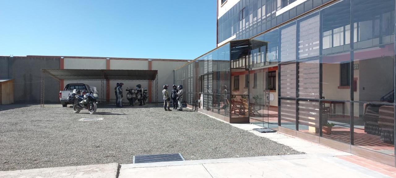 Hotel Cesare Uyuni Exterior photo